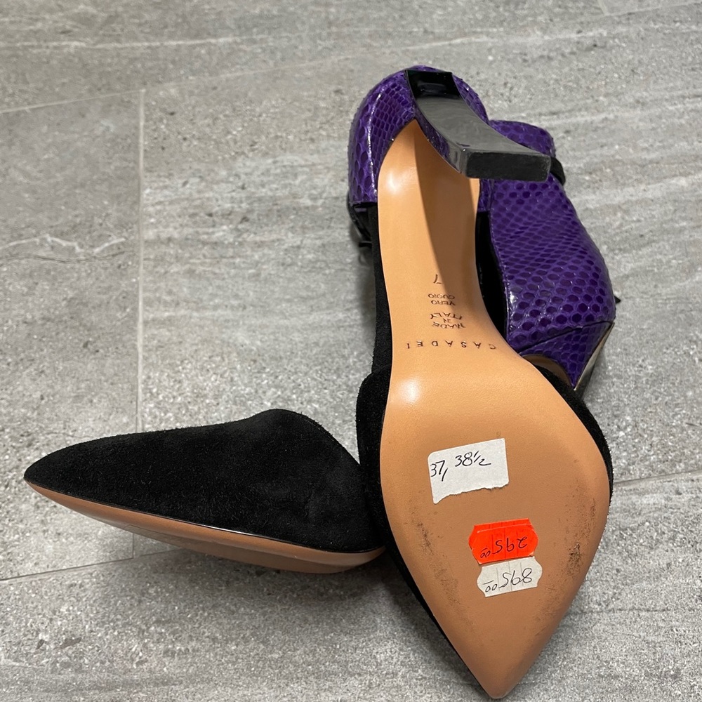 Shoes - Picture 4 of 4